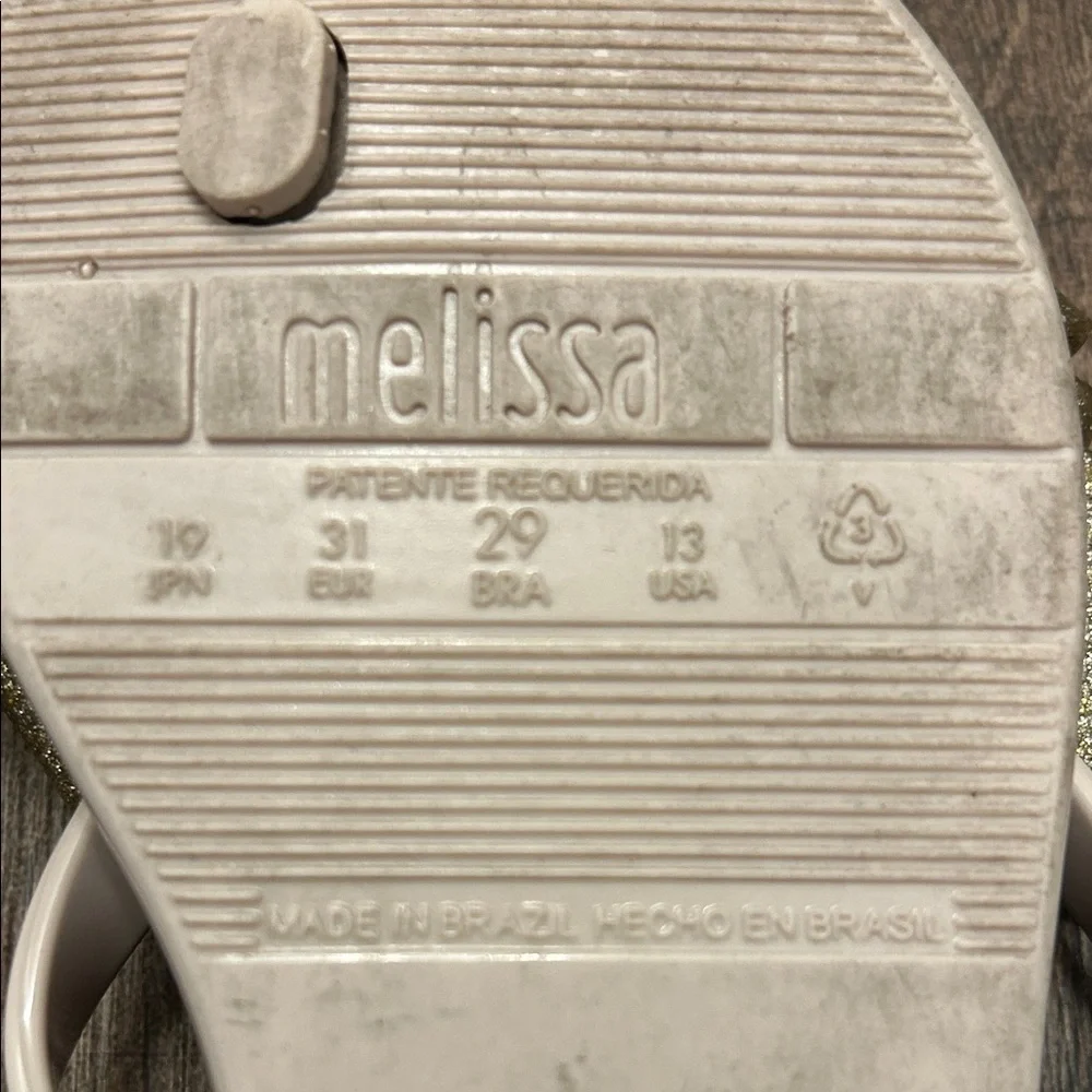 Mel, Dreamed by Melissa Cream Sandals with Gold Bow harmonic bow III